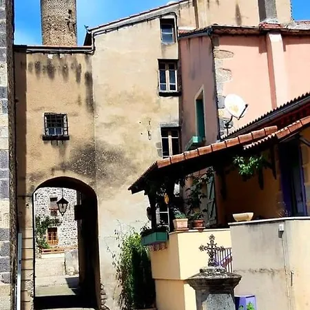 Maison De 2 Chambres Avec Jardin Clos Et Wifi A Floret