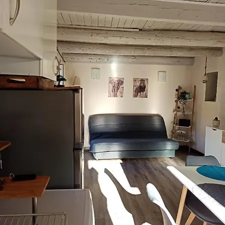 Maison De 2 Chambres Avec Jardin Clos Et Wifi A Floret * Saint-Floret